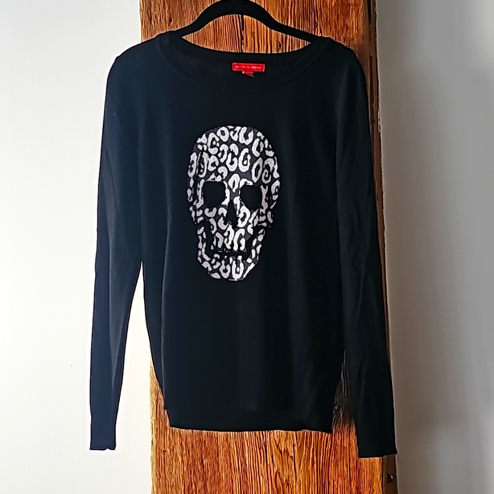 Euc Saks Fifth Ave Skull Skully Sweater Black Size L Punk